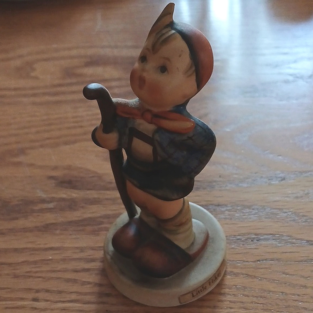 Goebel figurine Little Hiker